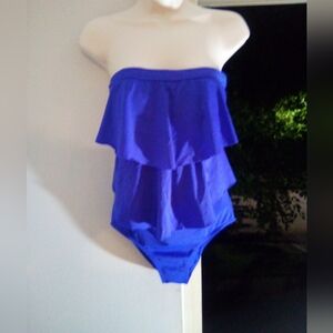 Perfect condition strapless JANTZEN size L one piece swimsuit